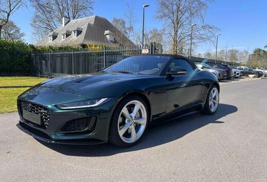 Jaguar P300 R-Dynamic RWD