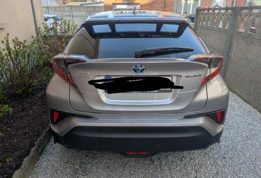 Toyota Hybrid 1.8i VVT-i C-Hic E-CVT