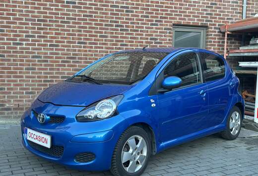 Toyota 1.0i - Prete à immatriculer - Airco - Capteur ...