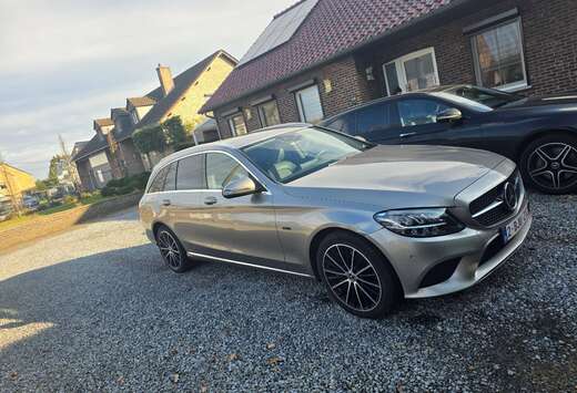 Mercedes-Benz de