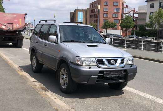 Nissan 7 places