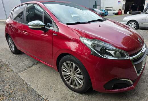 Peugeot 208 1.2i  Style