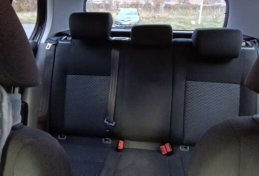 Volkswagen Golf 1.6 TDI DPF BlueMotion Technology MAT ...