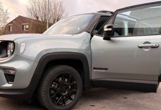Jeep Renegade PHEV 1.3 T4 AWD Upland DDCT
