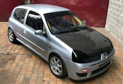 Renault 2.0i 16v Sport