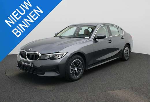 BMW 3 Reeks Berline 318dA (110 kW) TREKHAAK  LEDER