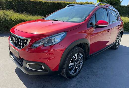 Peugeot 2008 1.2i  Allure