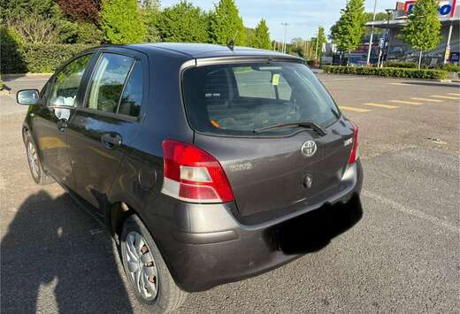 Toyota 1.0i VVT-i confort