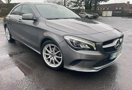 Mercedes-Benz CLA 180 7G-DCT Urban