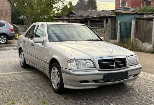 Mercedes-Benz C 220 Classic