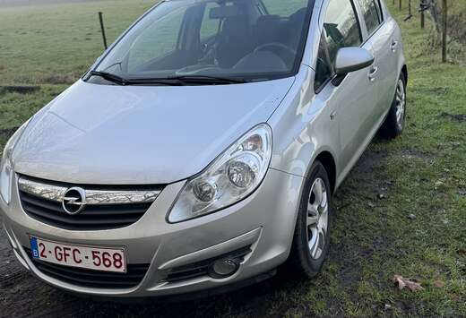Opel 1.2 16V Easytronic Cosmo