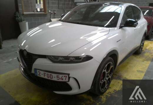 Alfa Romeo Plug-in Hybrid Veloce Q4