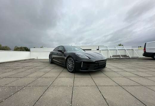 Porsche 4 E-Hybrid/LEDER/21\