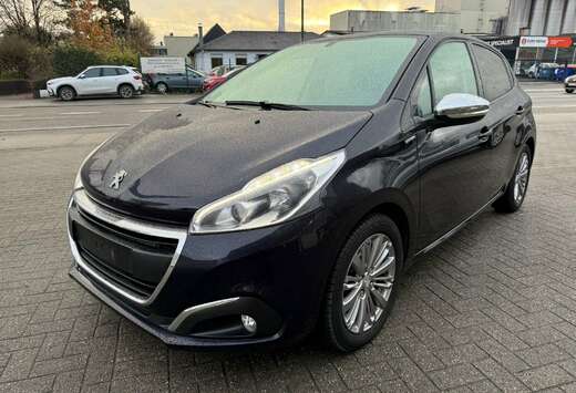 Peugeot 208 1.2i PureTech Style GARANTIE  1 AN/JAAR