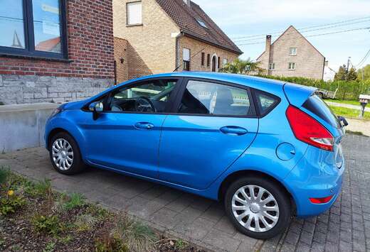 Ford Trend 5-deurs (Sound Connection uitvoering)