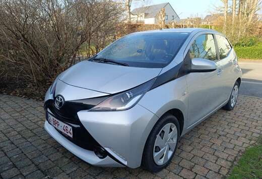 Toyota 1.0i VVT-i x-music