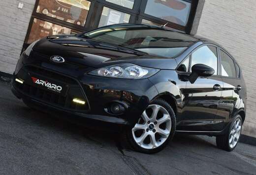 Ford 1.25i Champions Edition / Verw Zetels / Airco /  ...