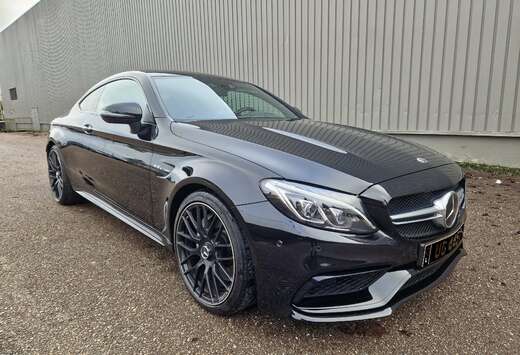 Mercedes-Benz 476ch, 4.0 V8 biturbo, full black, spee ...