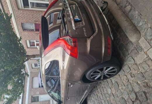 Volvo XC60 D4 AWD Geartronic Momentum