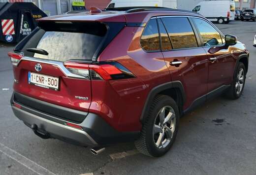 Toyota 2.5 4x2 Hybrid Business Edition