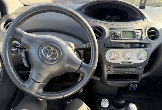 Toyota Yaris 1.0i VVT-i 16v Blue