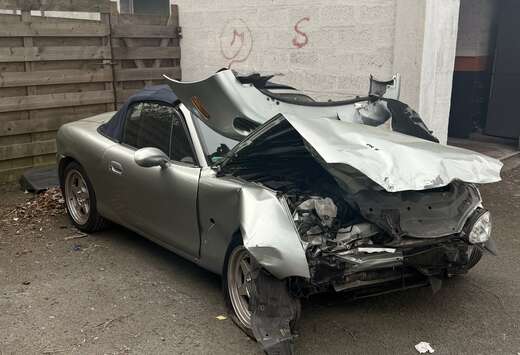 Mazda 1.6i 16v Tan Leather