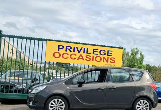 Opel 16 CDTi 110cv 6 VIT AIRCO J ALU GPS Capteurs att ...