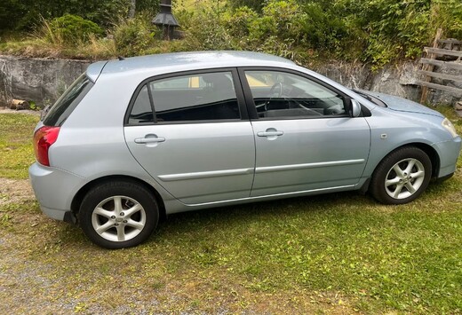 Toyota Corolla 1.4 D-4D Linea Luna