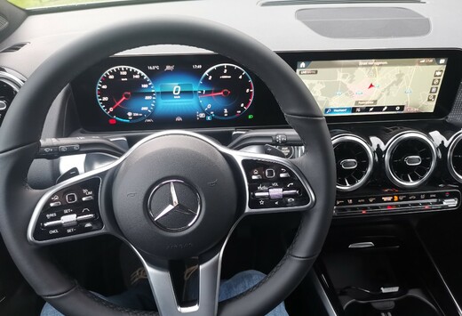 Mercedes GLB 200 4matic Luxury 2023 