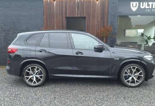 BMW 45e M-PACK/PANO/ACC/HUD/HARMAN