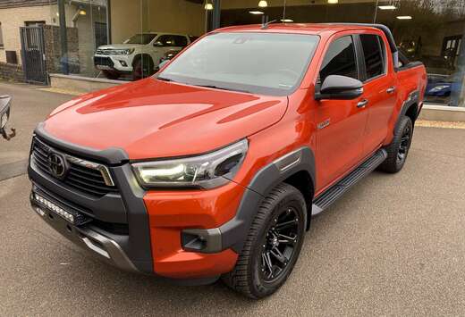 Toyota Hilux 2.8 D-4D 4WD Invincible