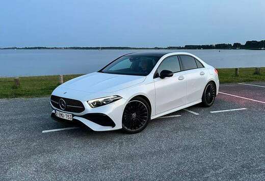 Mercedes-Benz A Sedan 180 AMG Line