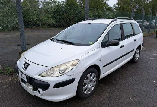 Peugeot 1.4i XT