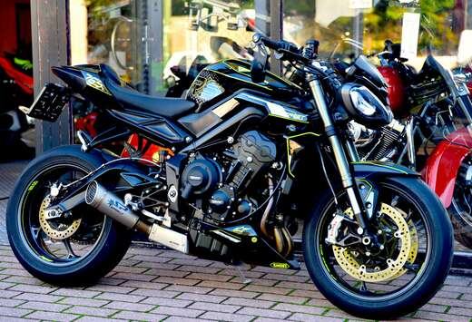 Triumph ***MOTO VERTE***