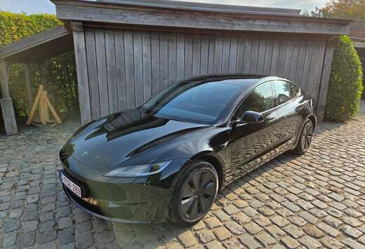 Tesla Model 3 RWD Hinterradantrieb