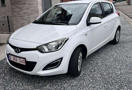 Hyundai Hyundai i20