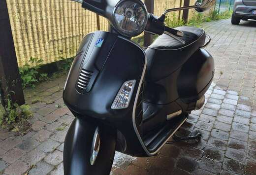 Piaggio 125 Super Sport Noir Mat - 4811 km