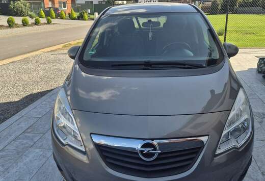 Opel 1.4i Cosmo
