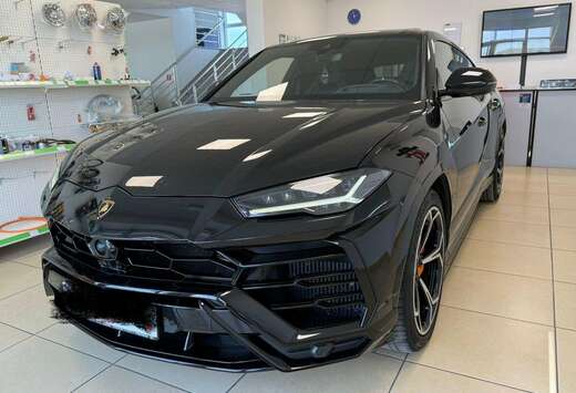 Lamborghini 4.0 BiTurbo V8 full option