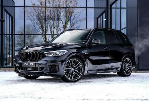 BMW X5 xDrive45e - M pack - trekhaak - luchtvering