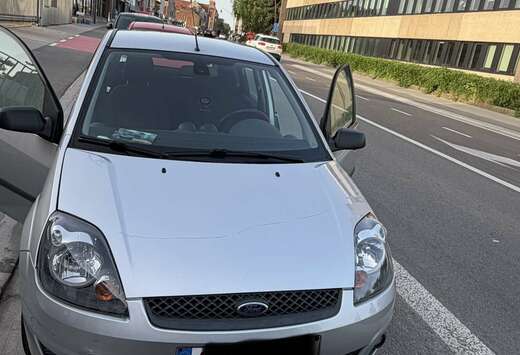 Ford 1.4i 16v Trend