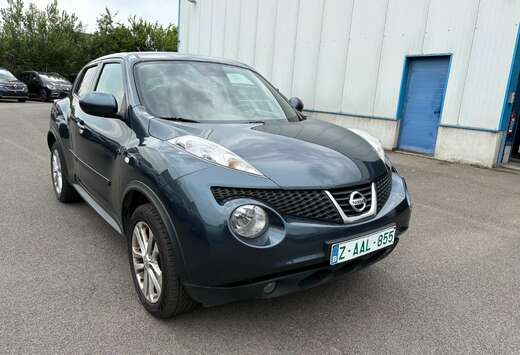 Nissan Juke 1.6i 2WD Acenta Connect Sport Pack