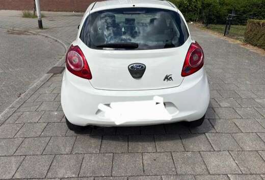 Ford Ka 1.2i Titanium