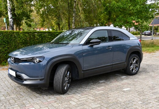 Mazda MX-30 35.5 kWh e-SKYACTIV Skydrive