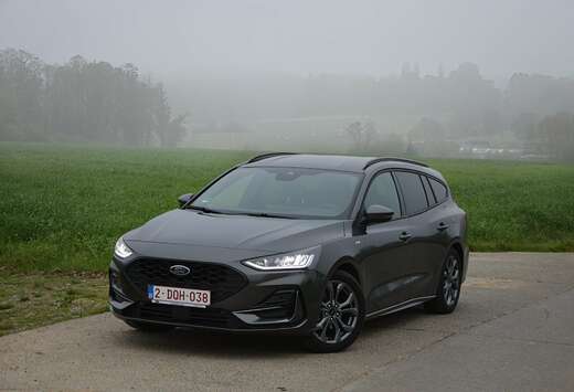 Ford Focus Turnier 1.0 EcoBoost Hybrid ST-LINE DESIGN