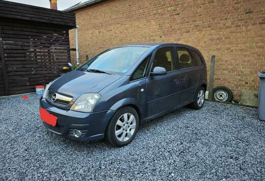 Opel 1.7 CDTI - 100 Cosmo prête a immatriculé