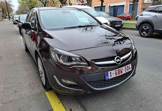 Opel ASTRA automatique 2015 127000km