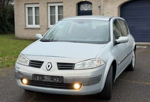 Renault 1.4i 16v Authentique