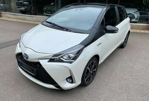 Toyota 1.5i VVT-i Hybrid Two-Tone E-CVT