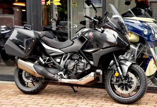 Honda DCT ***MOTO VERTE***